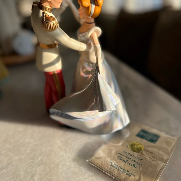 Disney Cinderella and Prince Charming Figurine - Disney collection - Picture 4 of 8